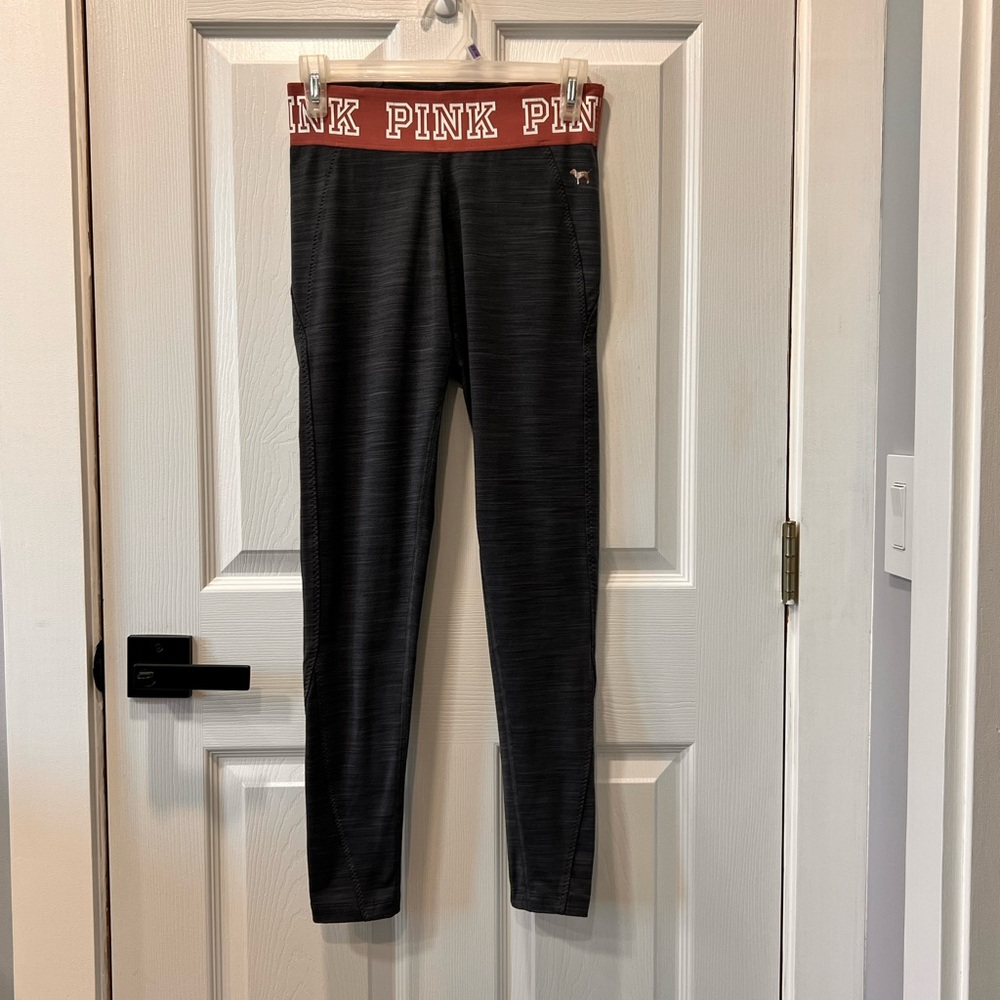 🩷 PINK Victoria’s Secret Ultimate Leggings